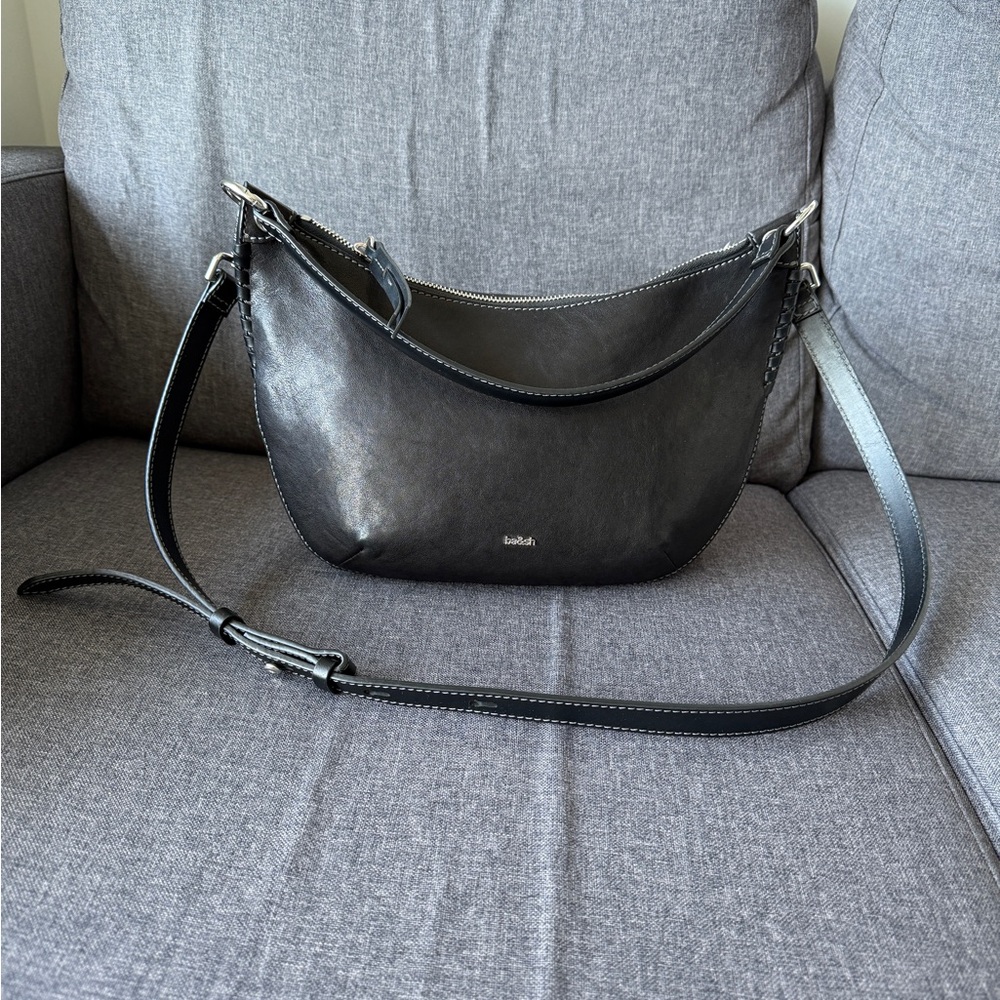 Black Swing Handbag - Picture 1 of 12